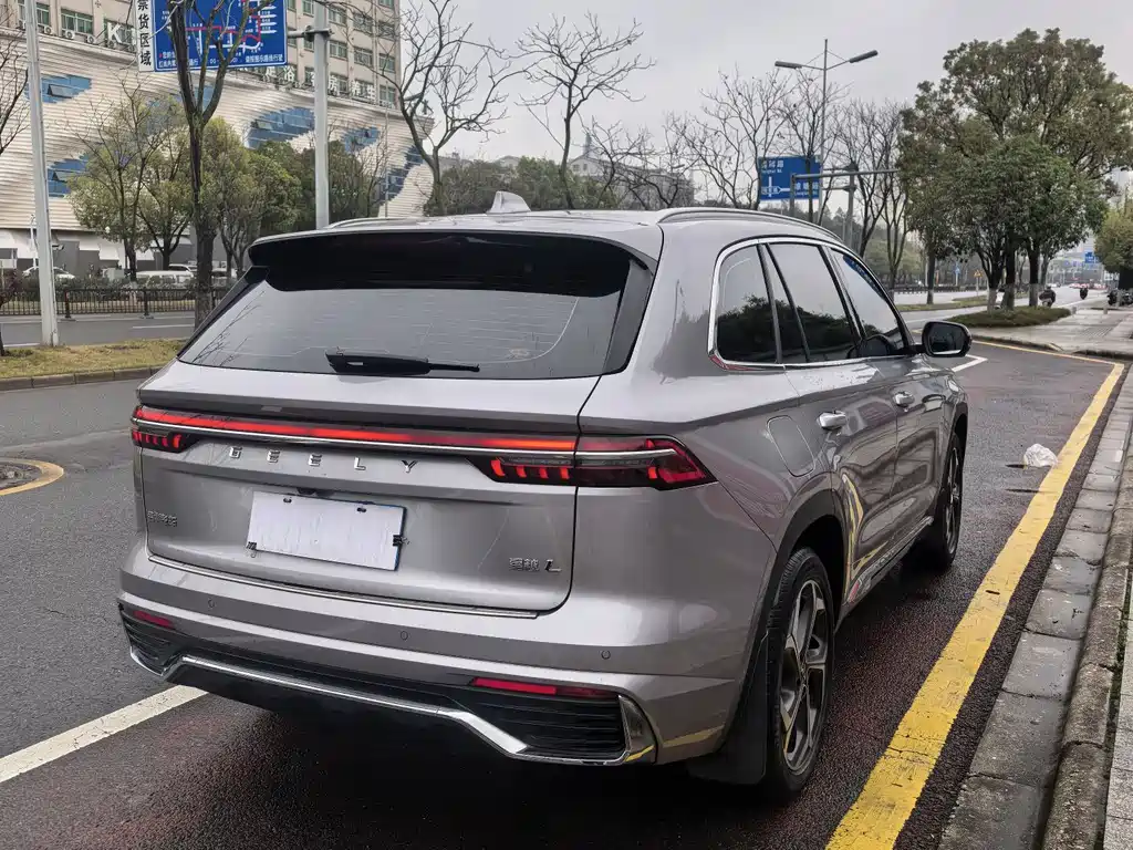 Geely Xingyue L 2022 — фото 4