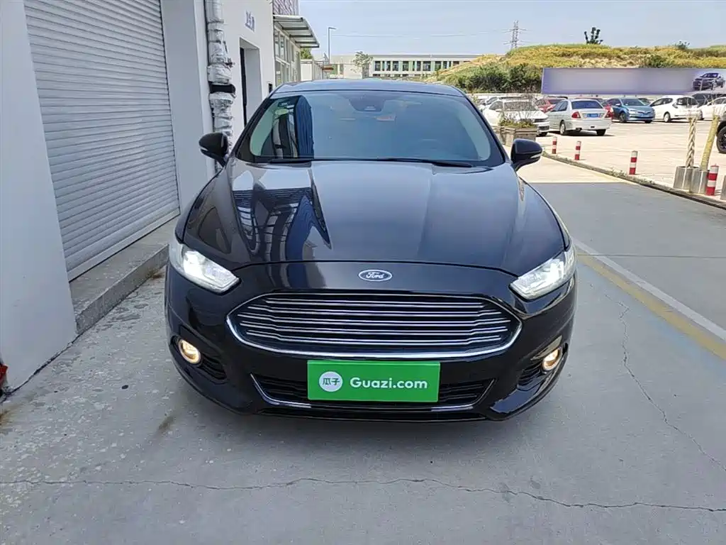 Ford Mondeo 2015 — фото 3