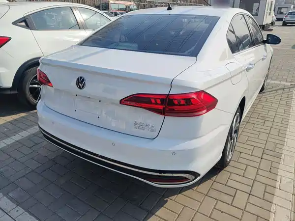 Volkswagen Bora 2023