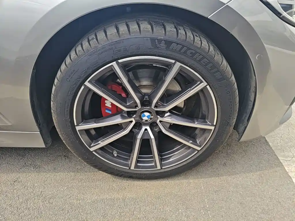 BMW 3 Series 2021 — фото 14