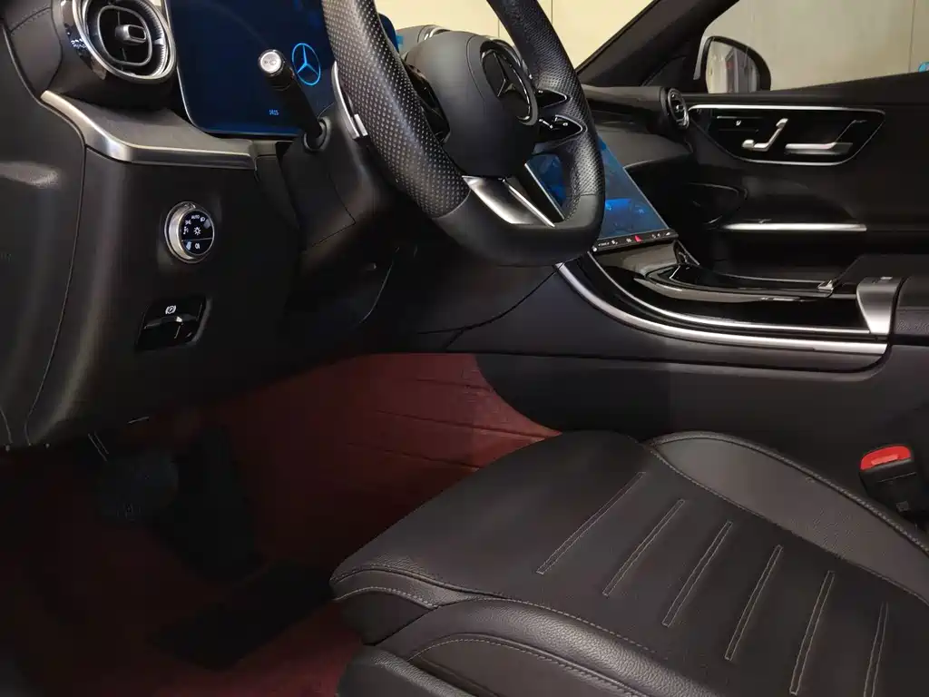 Mercedes-Benz C-Class 2023