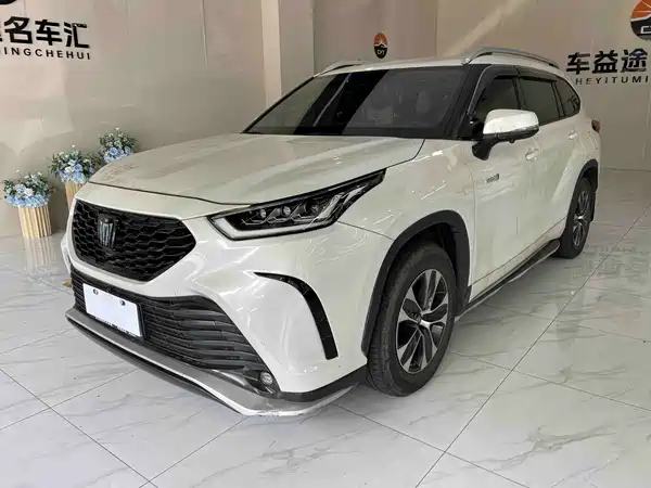 Toyota Crown Kluger 2021