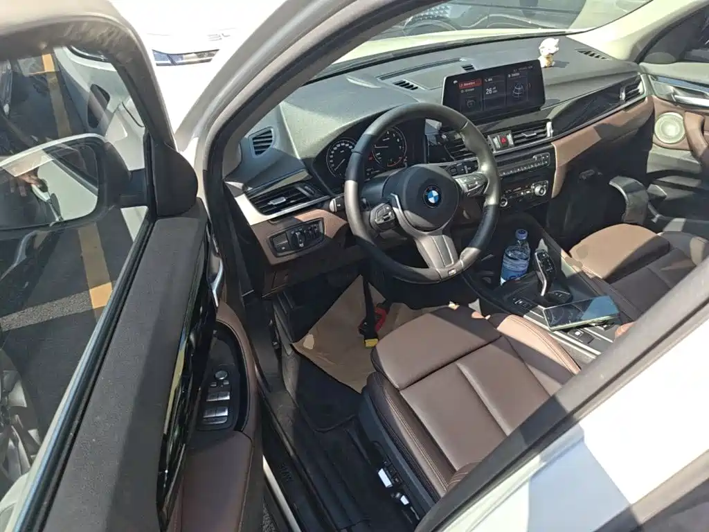 BMW X1 2022 — фото 12
