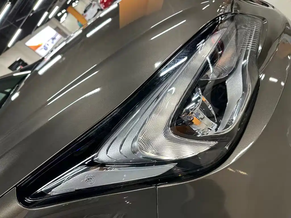 Buick Envision Plus 2019 — фото 16