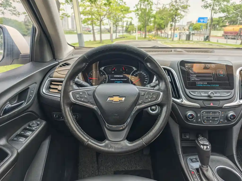 Chevrolet Equinox 2019 — фото 15
