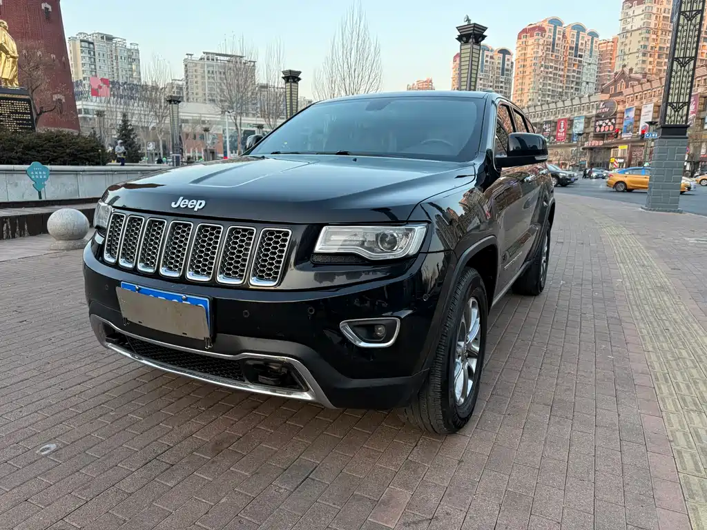Jeep Grand Cherokee 2014 — фото 1