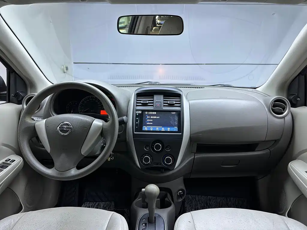 Nissan Sunny 2015 — фото 7