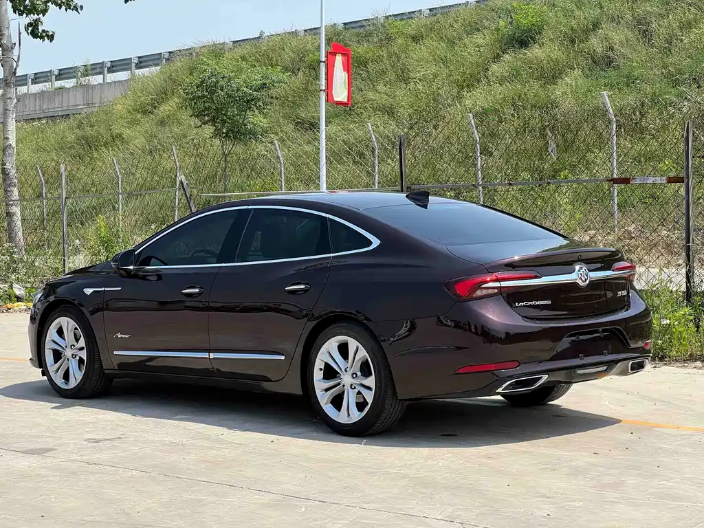 Buick LaCrosse 2022 — фото 4