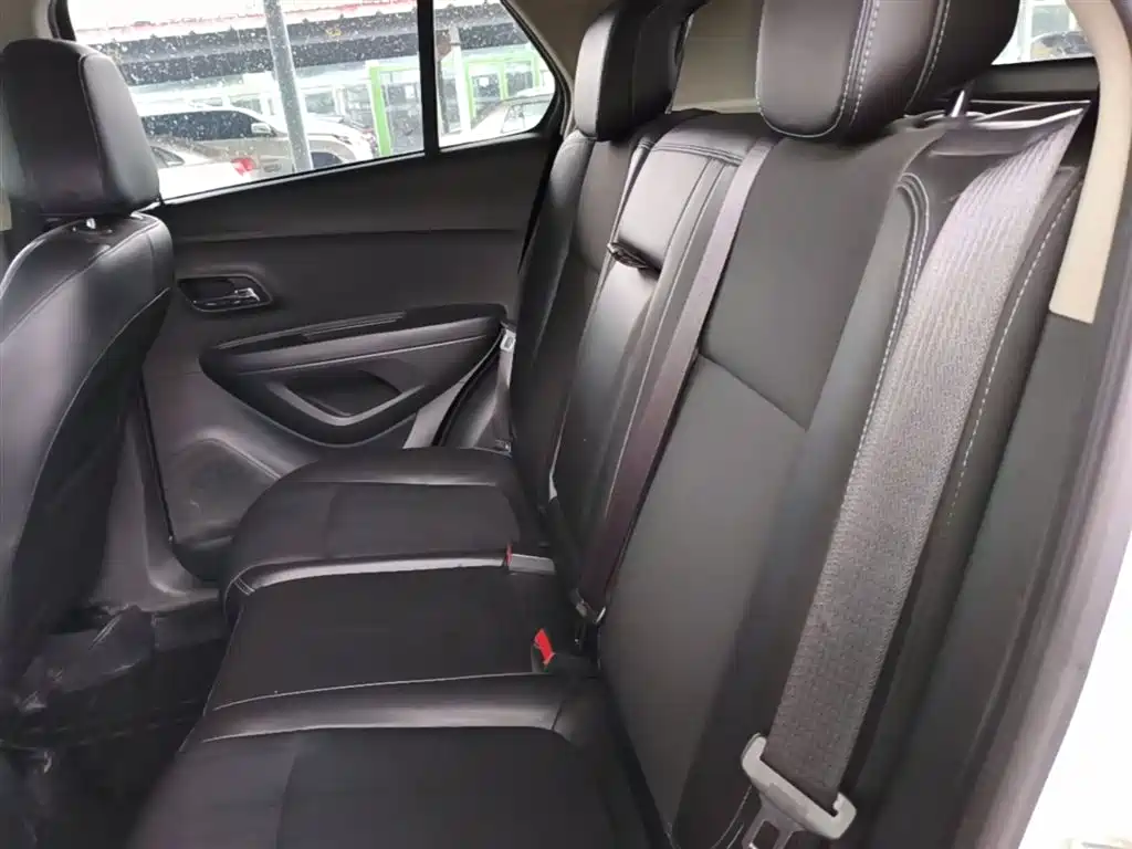 Chevrolet Trax 2015 — фото 17