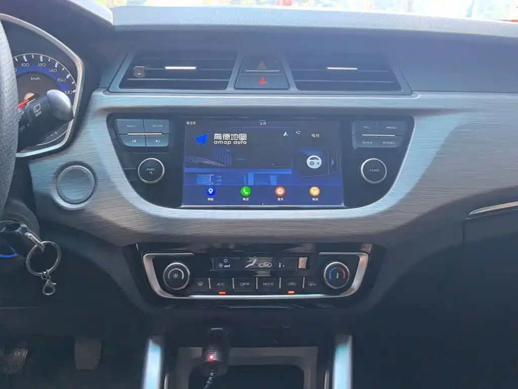 Geely Vision X3 2017 — фото 13