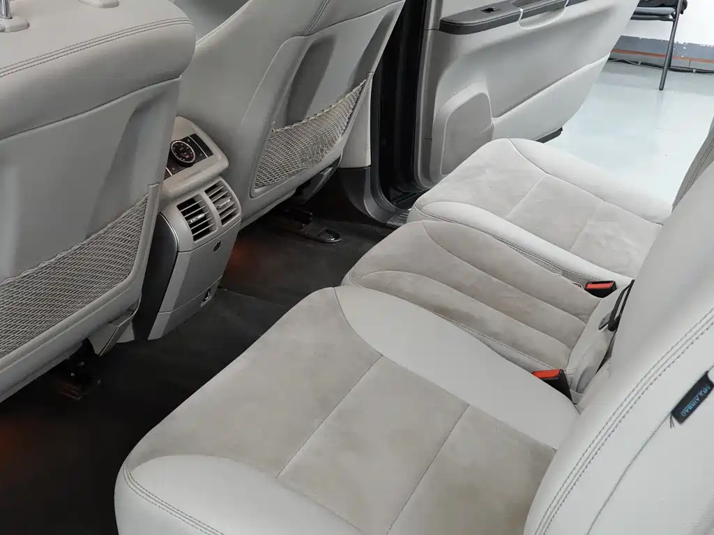 Mercedes-Benz R-Class 2015 — фото 12