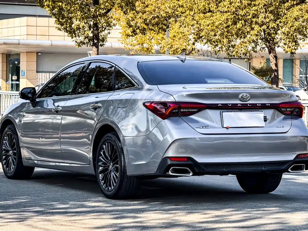 Toyota Avalon 2022 — фото 7