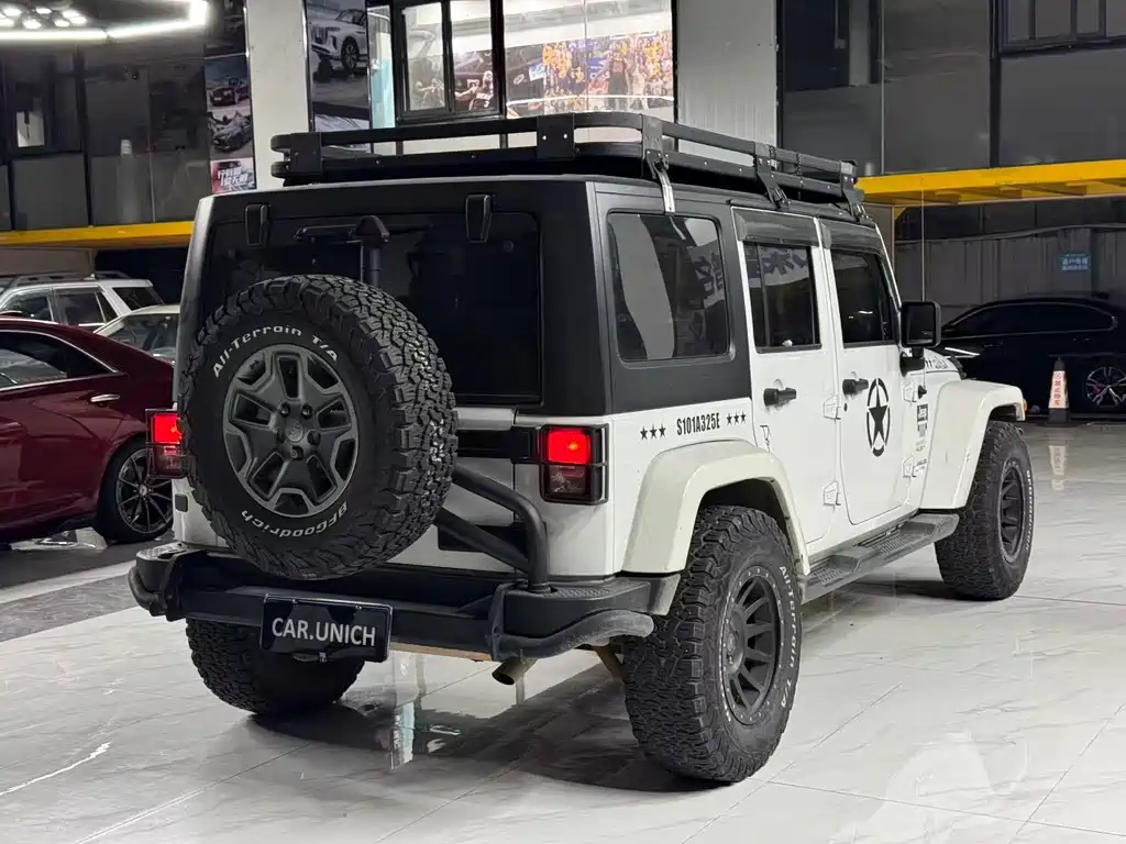 Jeep Wrangler 2016 — фото 4