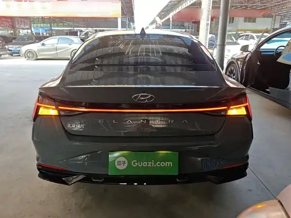Hyundai Elantra 2023