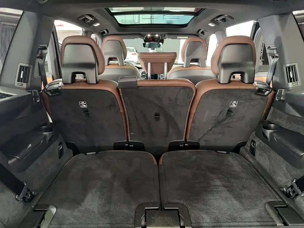 Volvo XC90 2021 — фото 26