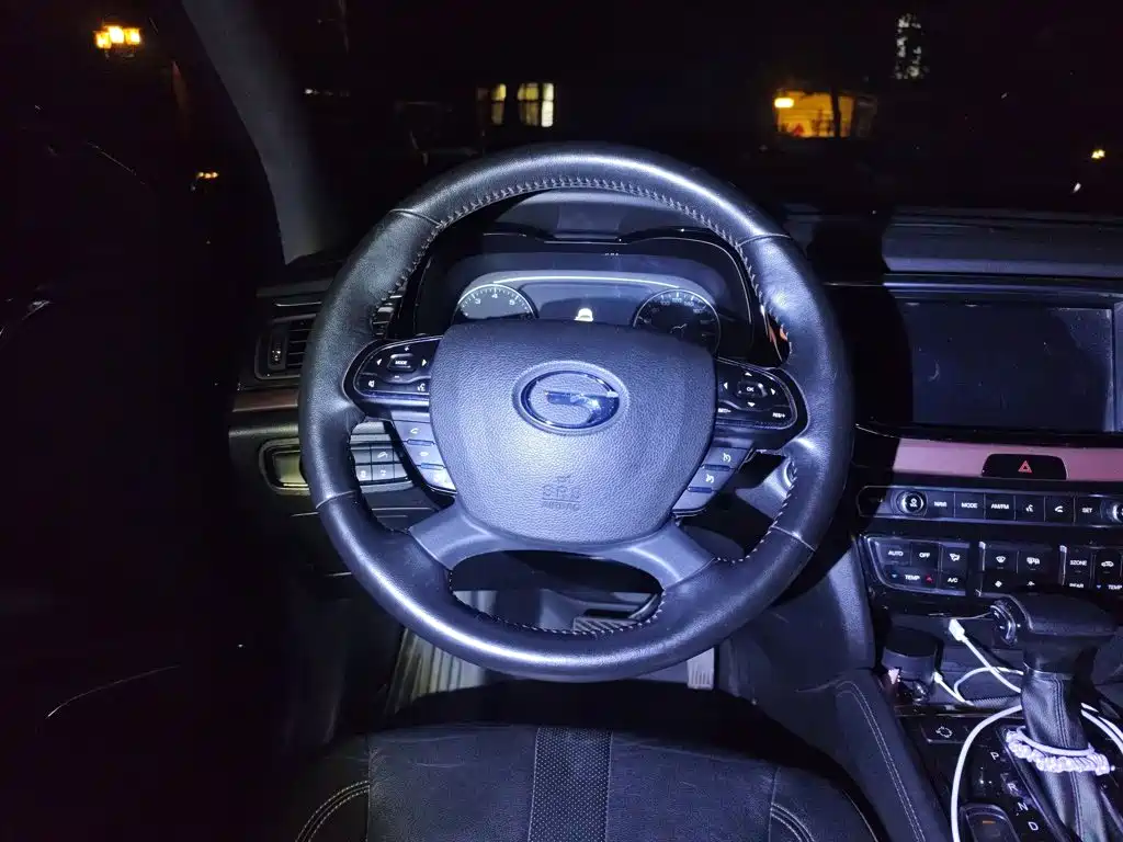 GAC Motor Trumpchi GS8 2017