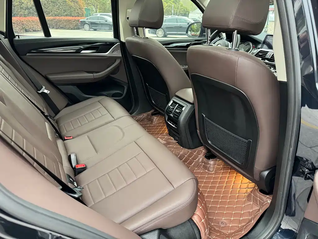 BMW X3 2019 — фото 12