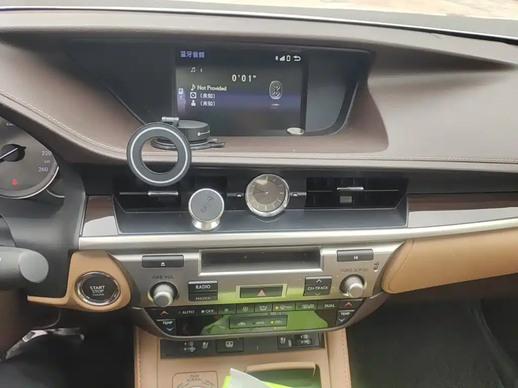 Lexus ES 2017