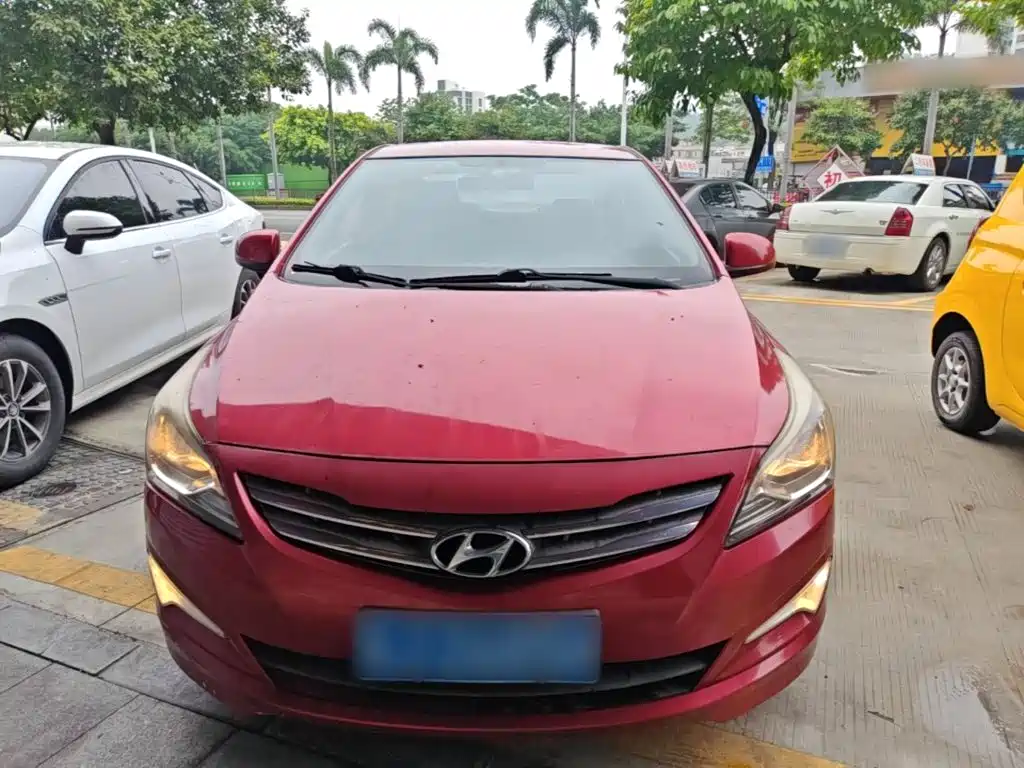 Hyundai Verna 2015