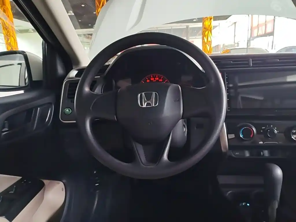 Honda City 2016 — фото 11
