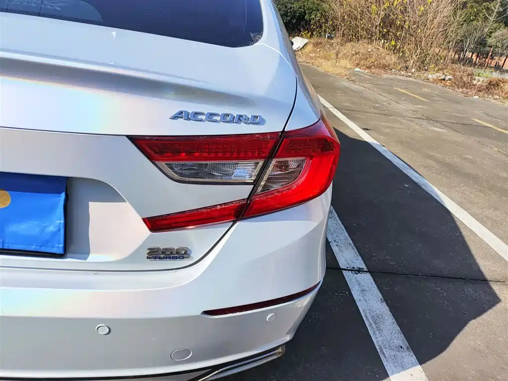 Honda Accord 2019 — фото 8