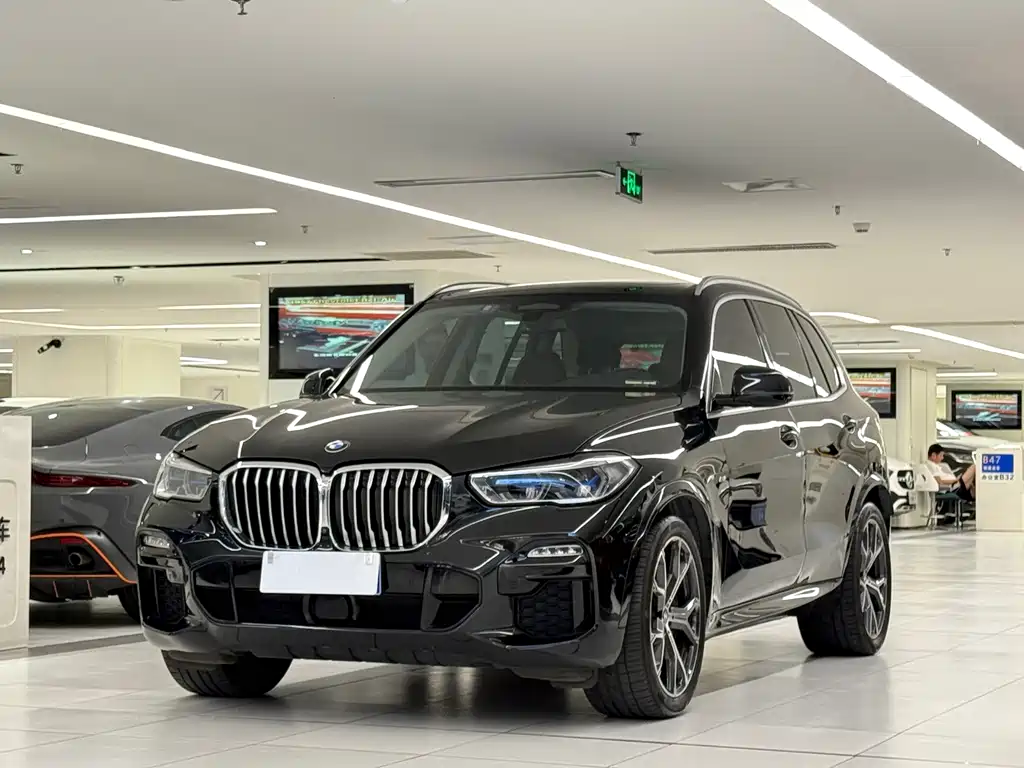 BMW X5 2020 — фото 1