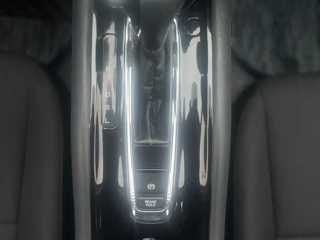 Honda Vezel 2016 — фото 10