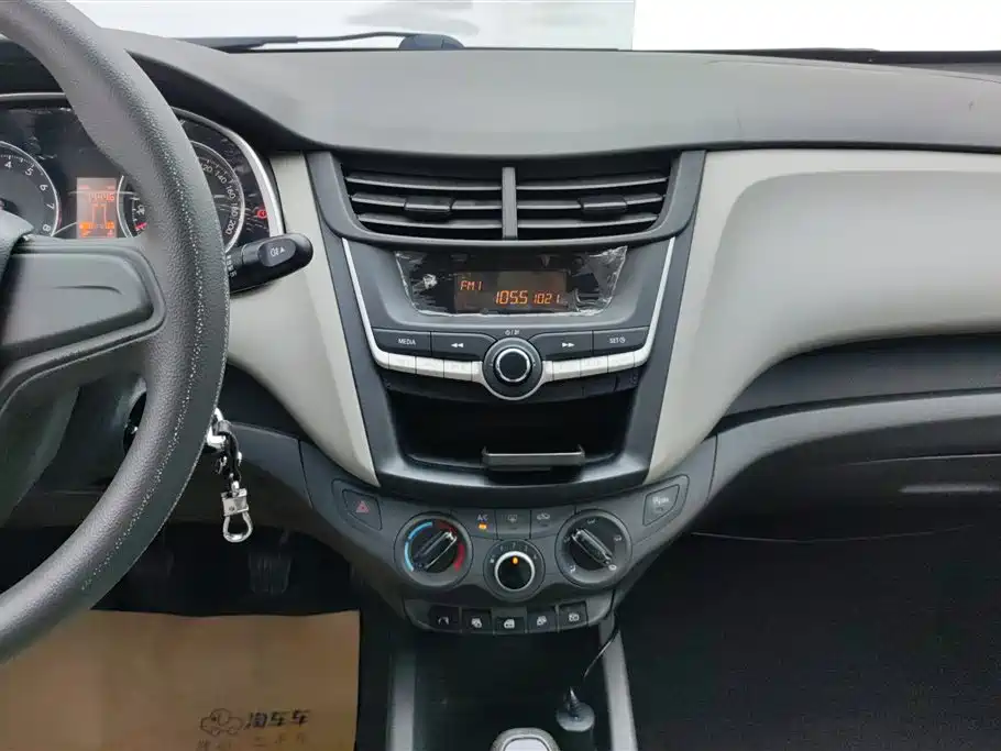 Chevrolet Sail 2015 — фото 13