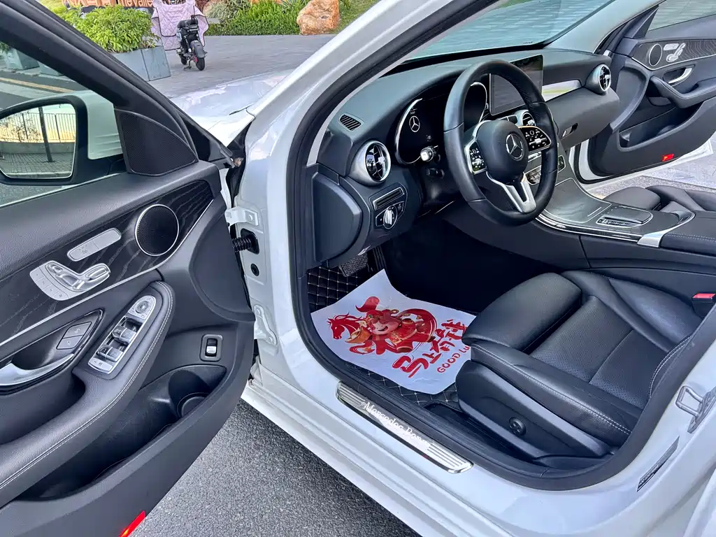 Mercedes-Benz C-Class 2021 — фото 12