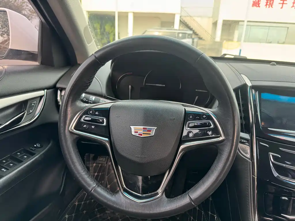 Cadillac ATS-L 2018 — фото 16