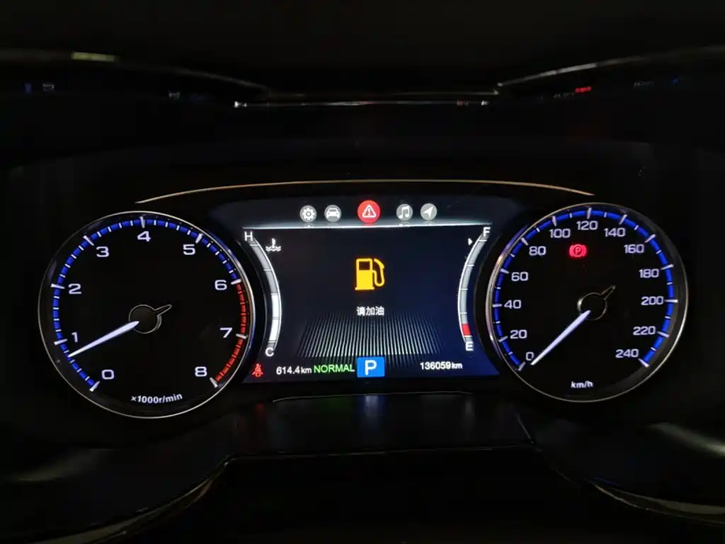 GAC Trumpchi GS8 2017 — фото 3