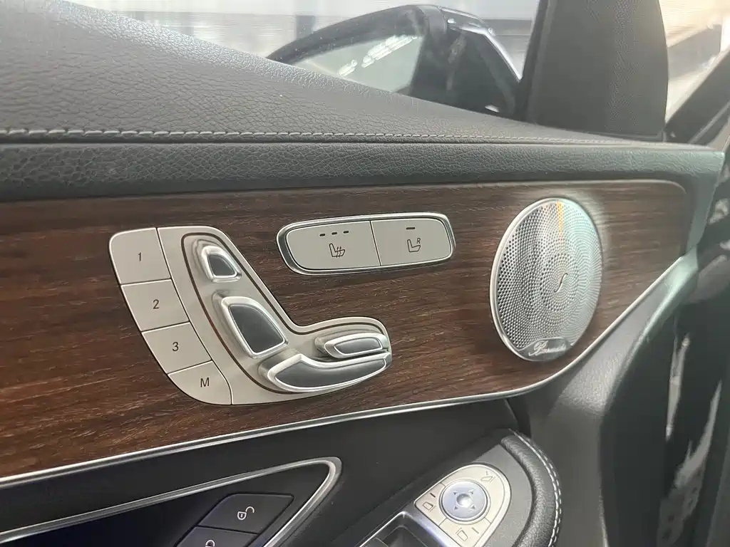Mercedes-Benz GLC 2021 — фото 12
