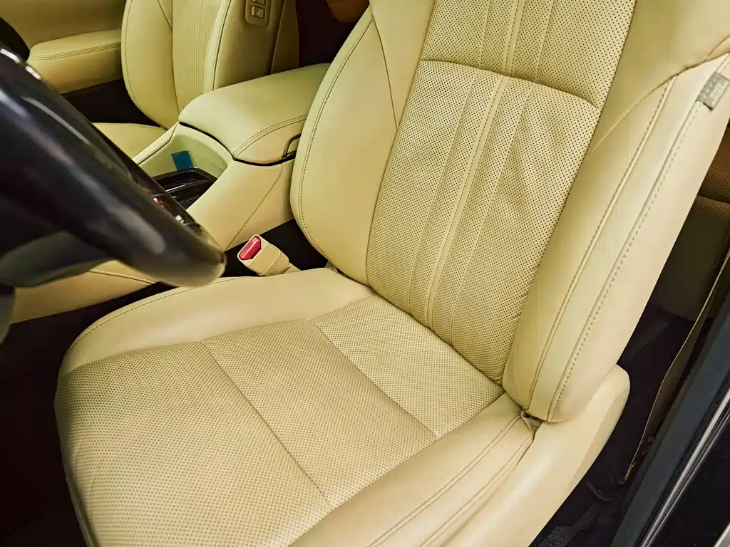 Toyota Alphard 2021 — фото 11