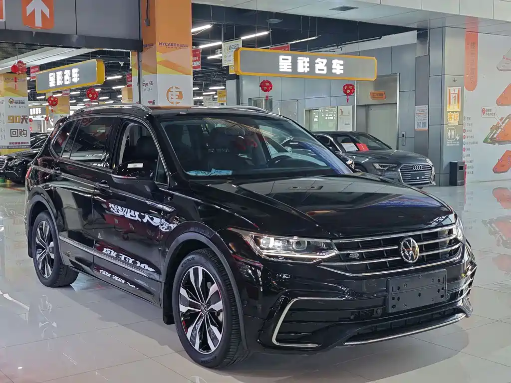 Volkswagen Tiguan L 2024 — фото 3