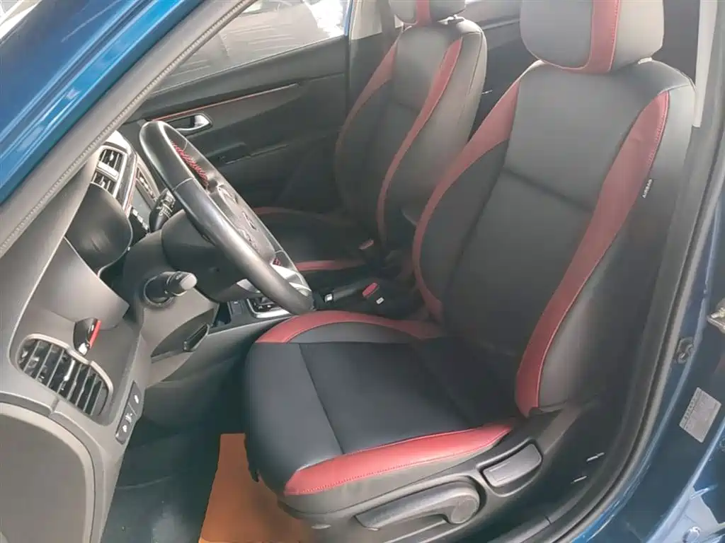 Kia KX Cross 2019 — фото 15