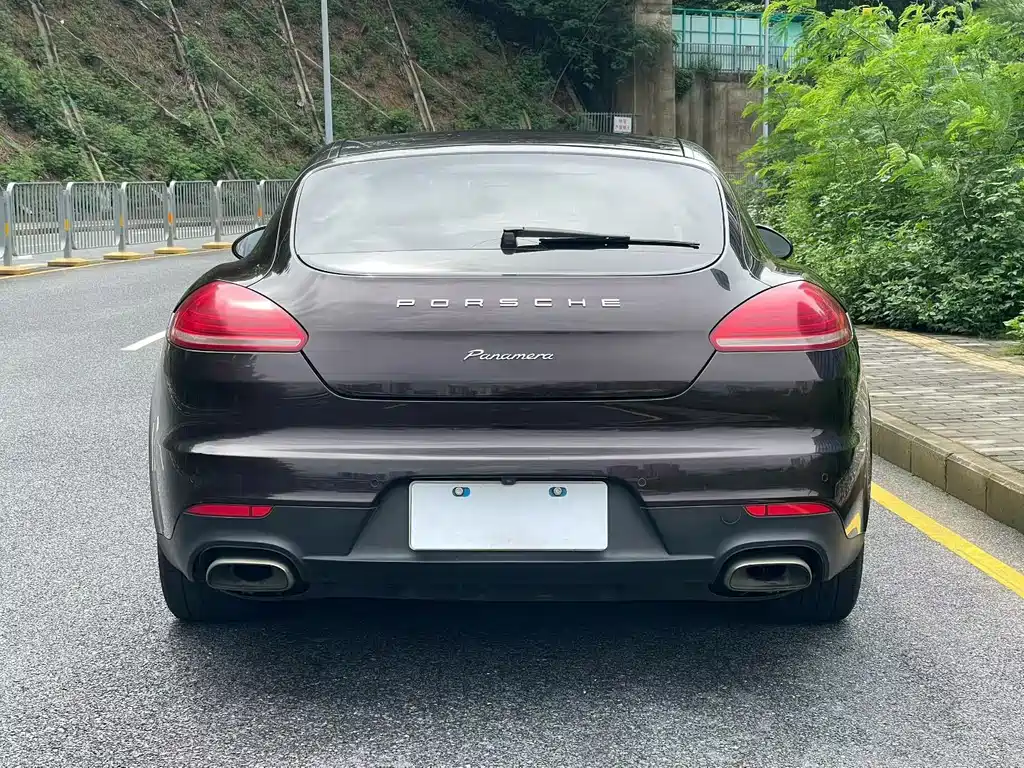 Porsche Panamera 2016 — фото 11