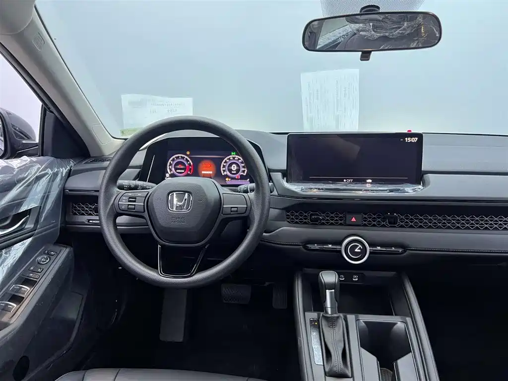 Honda Accord — фото 23