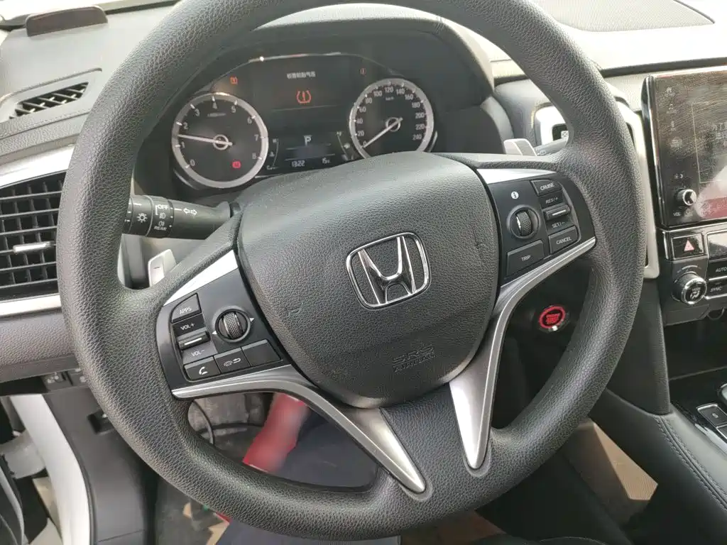 Honda UR-V 2018 — фото 11