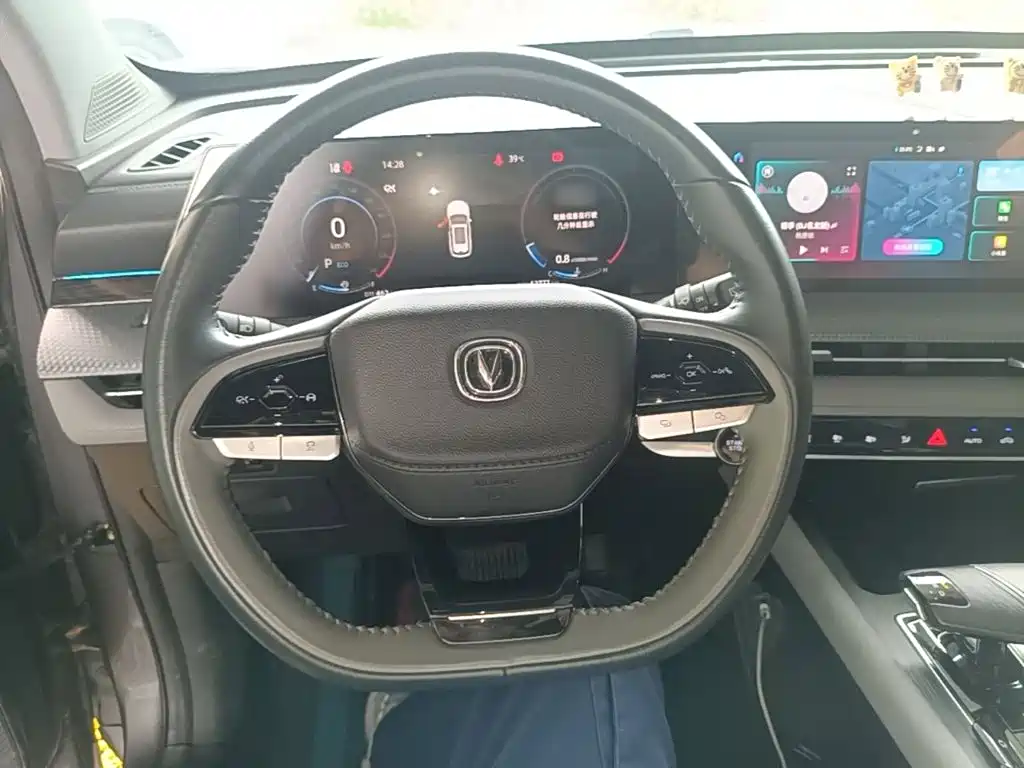 Changan CS75PLUS 2022 — фото 11