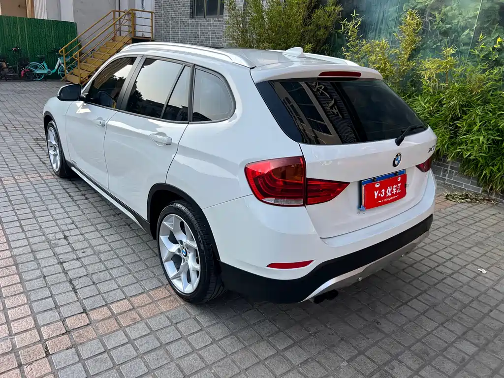 BMW X1 2015 — фото 26