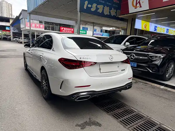 Mercedes-Benz C-Class 2024