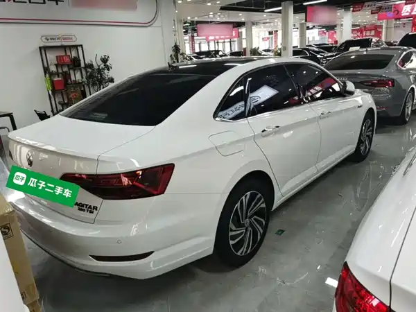 Volkswagen Sagitar 2022