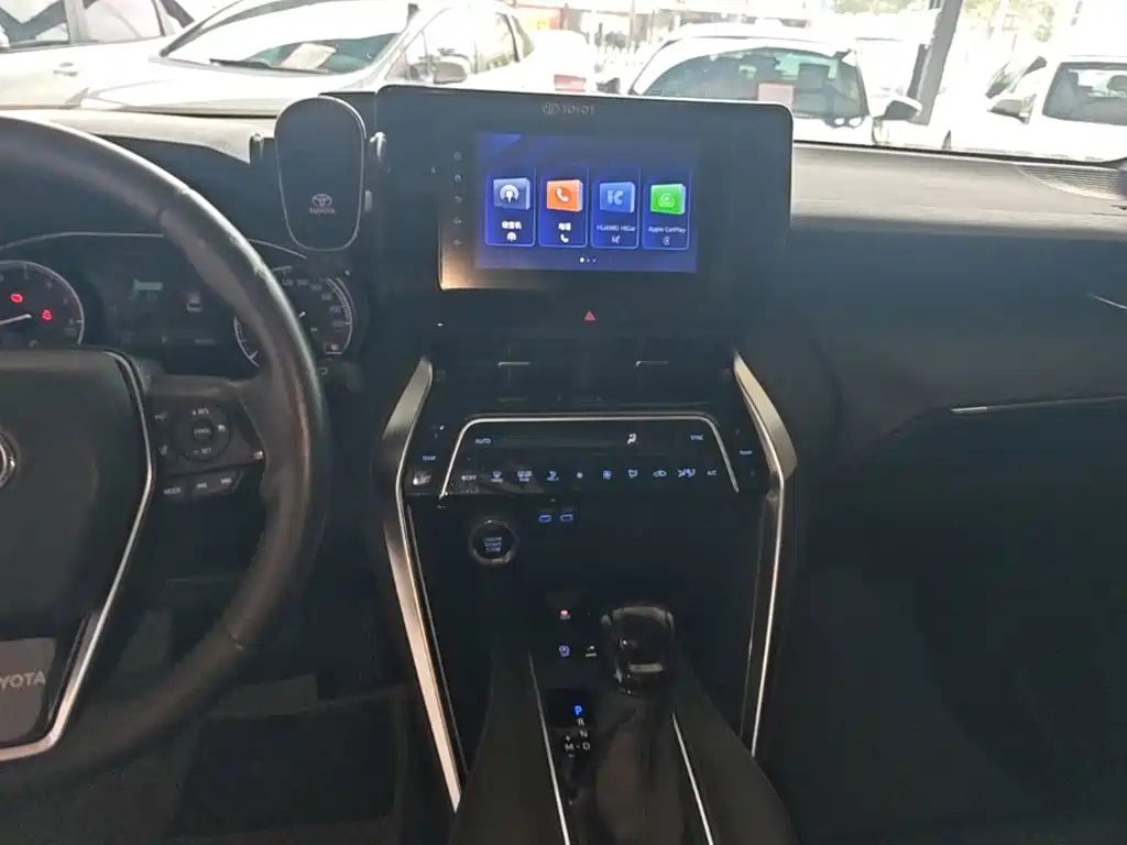 Toyota Harrier 2023 — фото 13