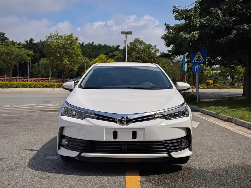 Toyota Corolla 2019 — фото 2