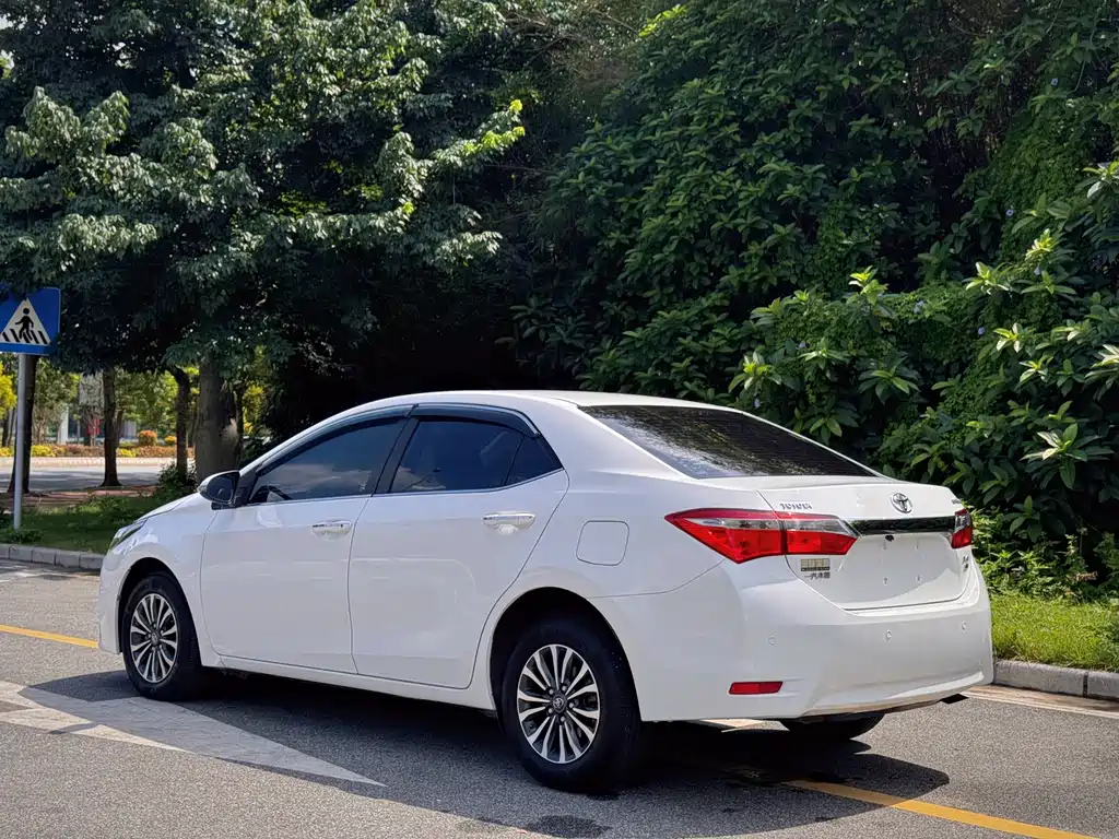 Toyota Corolla 2019 — фото 19