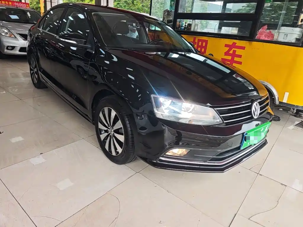 Volkswagen Sagitar 2019