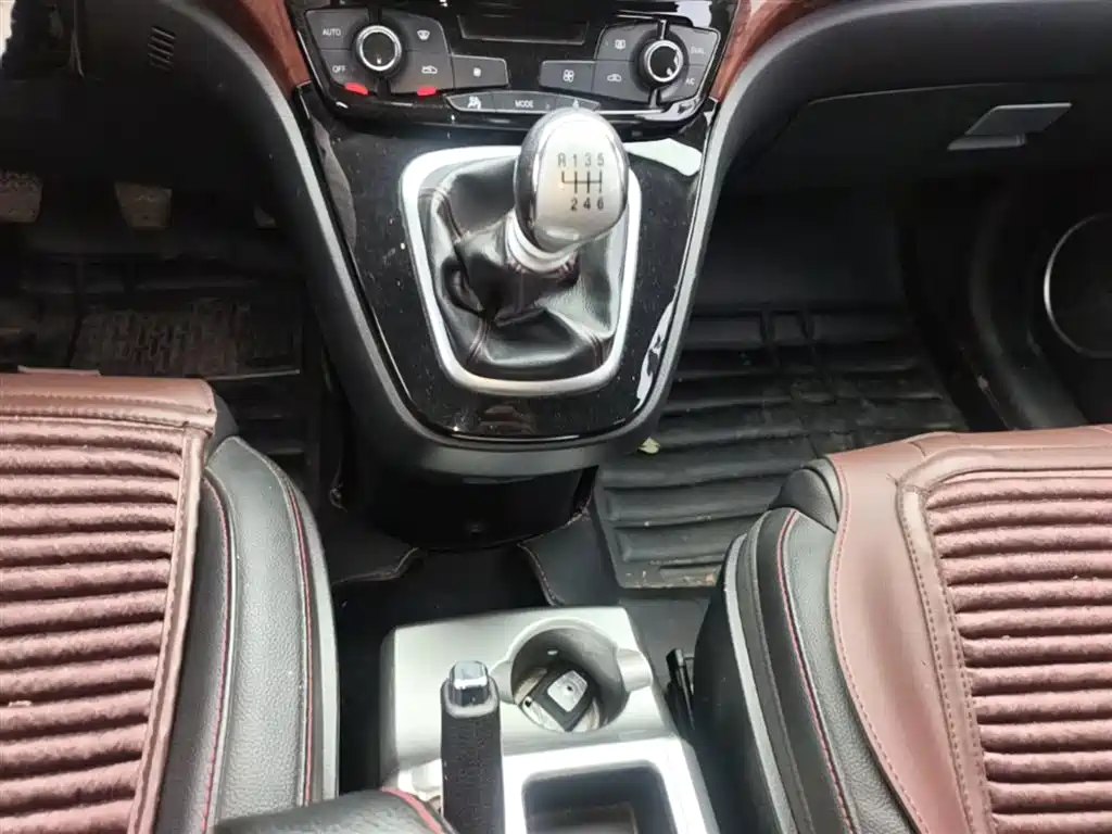 Haval H6 2014 — фото 14