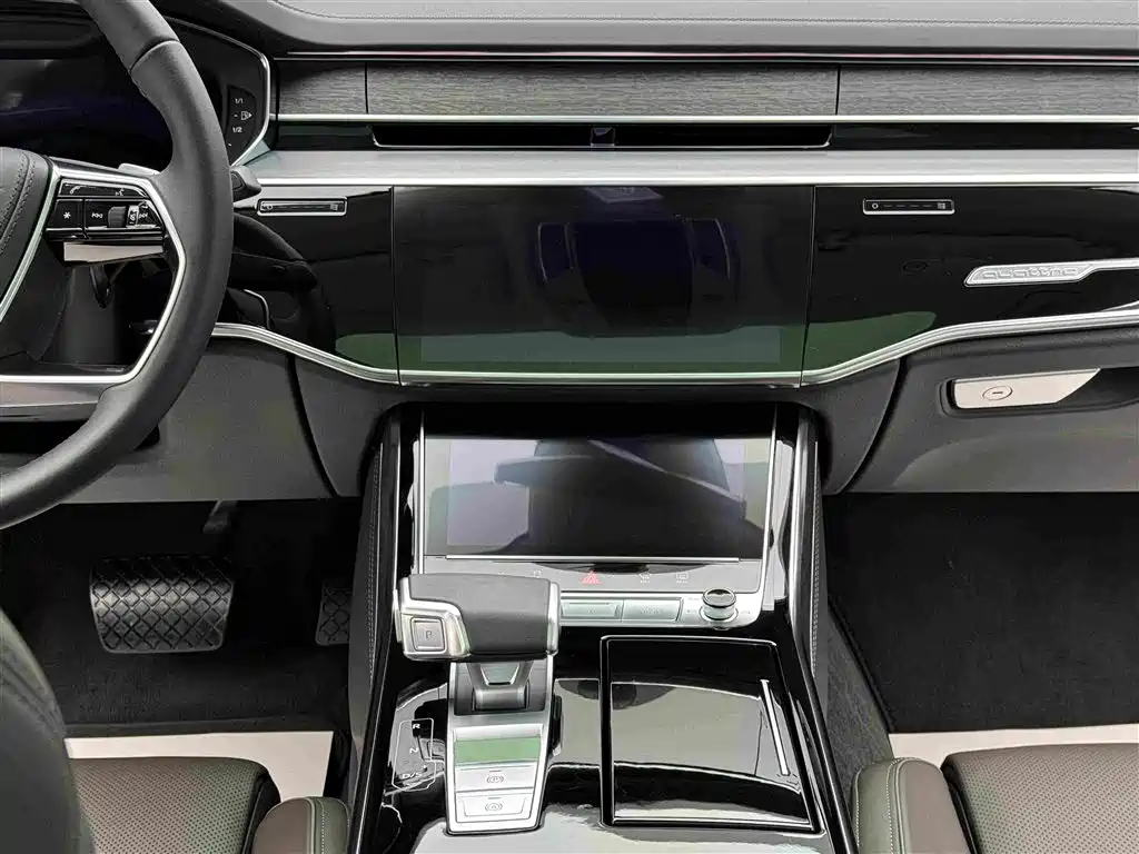 Audi A8 2025 — фото 14