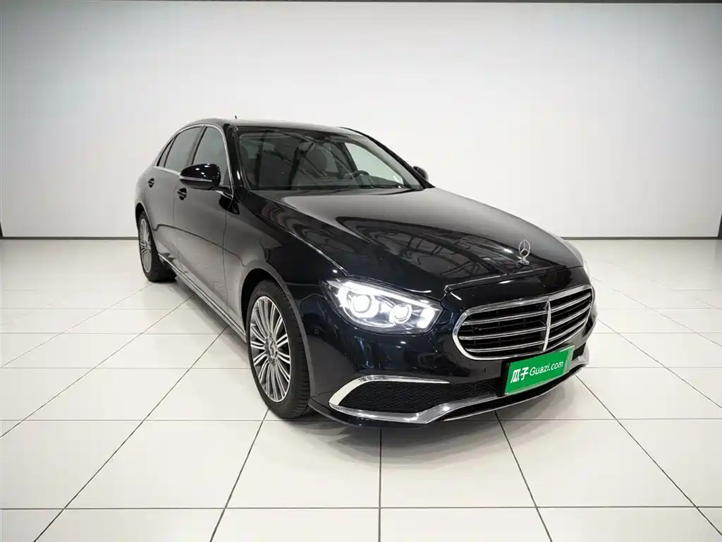 Mercedes-Benz E-Class 2021 — фото 26