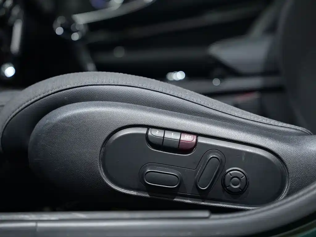 MINI Clubman 2016 — фото 13
